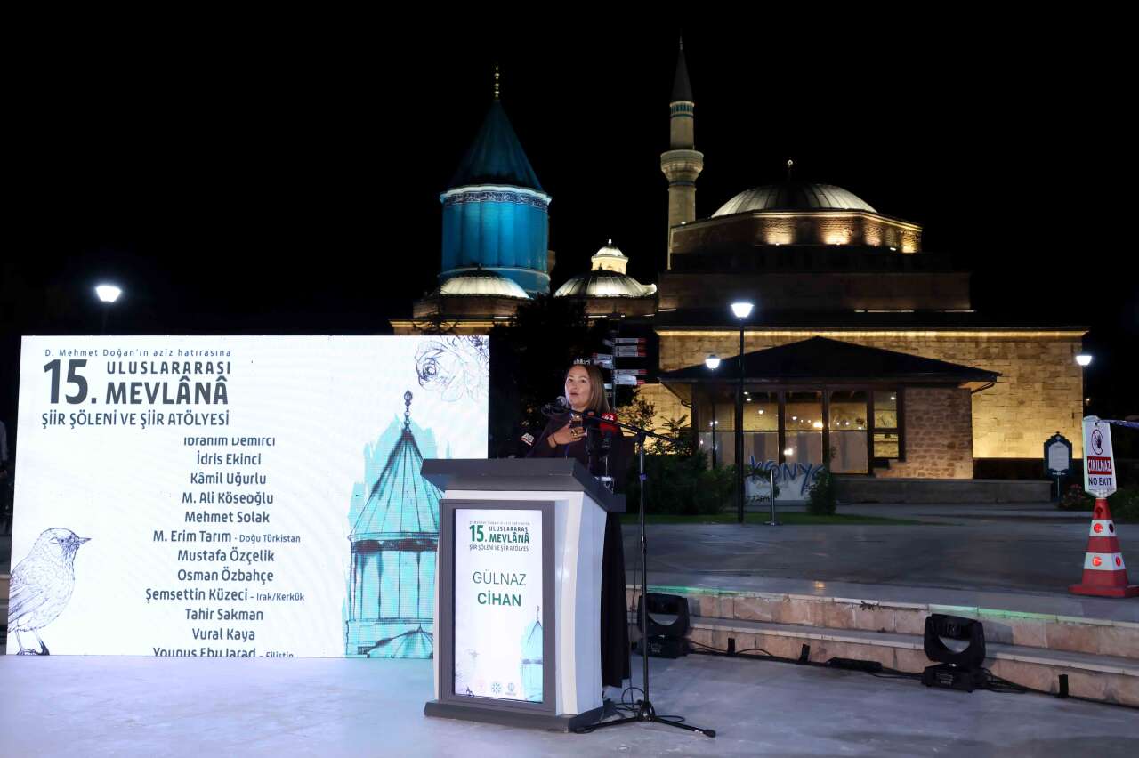 Mevlânâ’nın huzurunda 15. buluşma! Konya’da usta kalemler sahne aldı 1